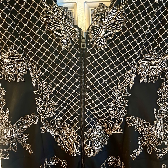 Absolutely stunning EUC SZ 4 Alice +Olivia Beaded Nessa Black Tie Gown - Picture 6 of 8